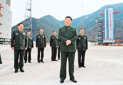 习近平春节前夕视察看望驻四川部队某基地官兵 向全体解放军指战员武警部队官兵民兵预备役人员致以新春祝福