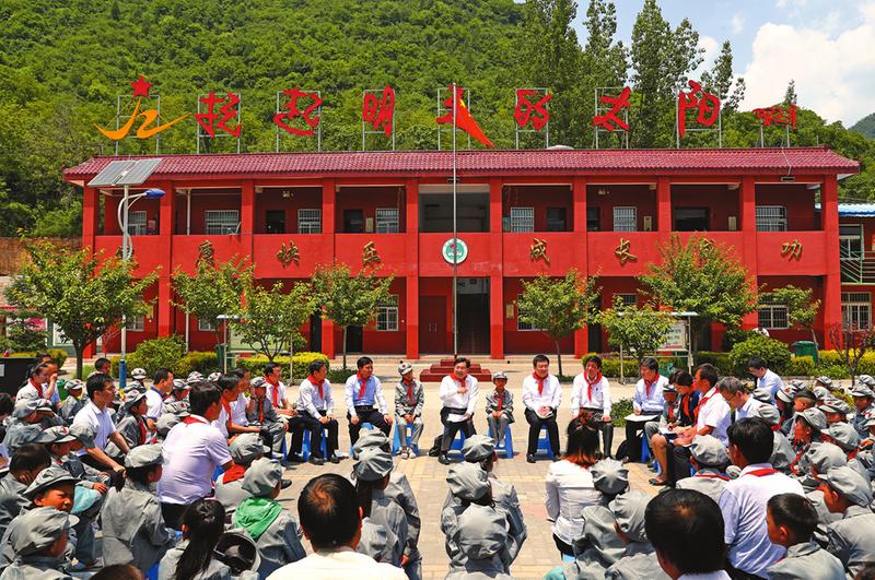 胡和平在传达总书记给照金北梁红军小学学生回信时强调 认真学习贯彻习近平总书记回信 做对国家对人民对社会有用的人