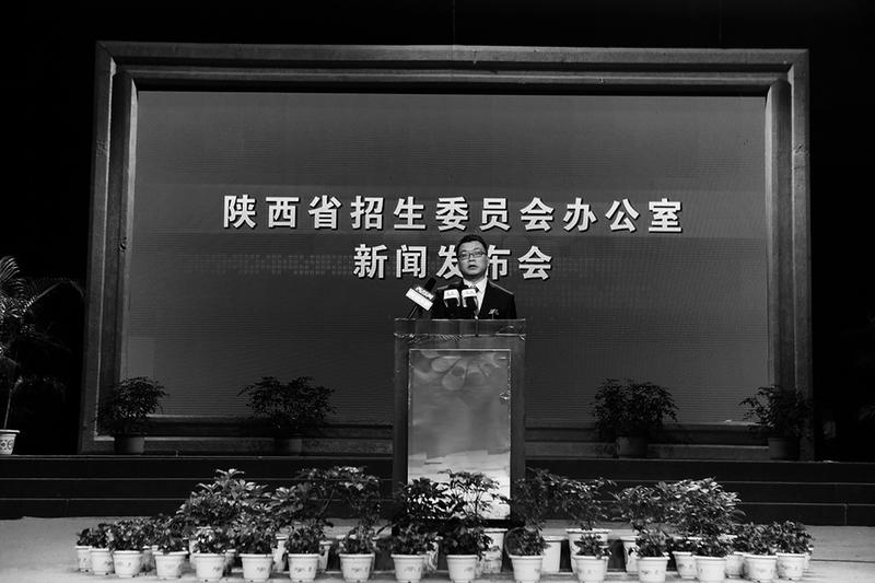 陕西省高考分数线公布 文史类：一本518分 二本467分 理工类：一本474分 二本425分