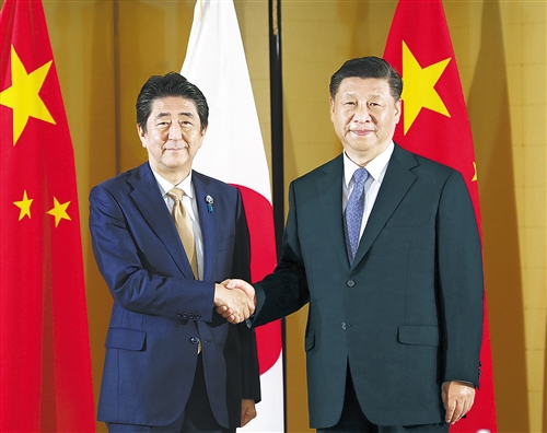 习近平会见日本首相安倍晋三