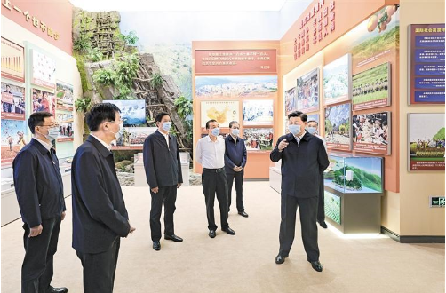 习近平在参观“奋进新时代”主题成就展时强调 踔厉奋发勇毅前行团结奋斗 夺取中国特色社会主义新胜利  李克强栗战书汪洋王沪宁赵乐际韩正参观展览