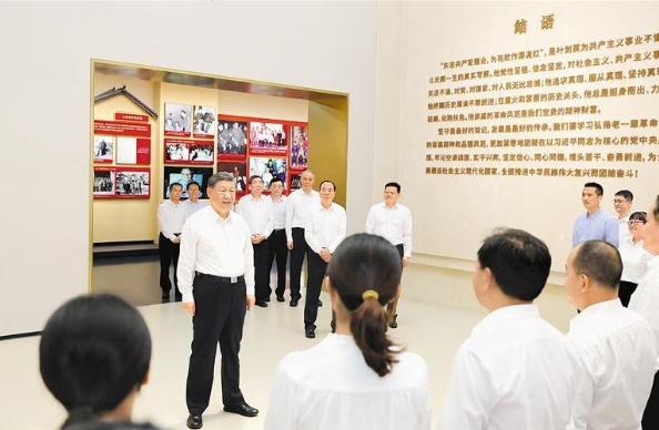 习近平在广东考察时强调  深入学习宣传贯彻党的二十届四中全会精神  以全面深化改革开放推动高质量发展  蔡奇陪同考察