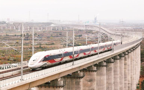 西延高铁开始试运行